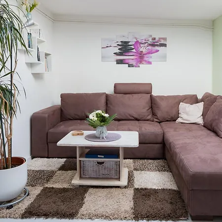 Daniel-ferienhaus 2 *